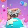 Butterfly-shaped hair combs are fashionable and cute. The ladies' combs are smooth and won't damage the hair Specification image